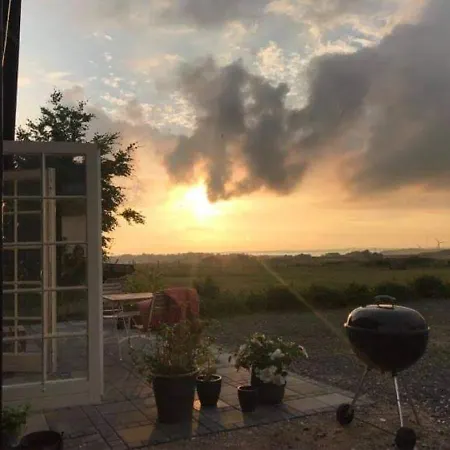 Apartment Country-living With A Lovely View And Own Terrace, Entrance And Parking Roskilde